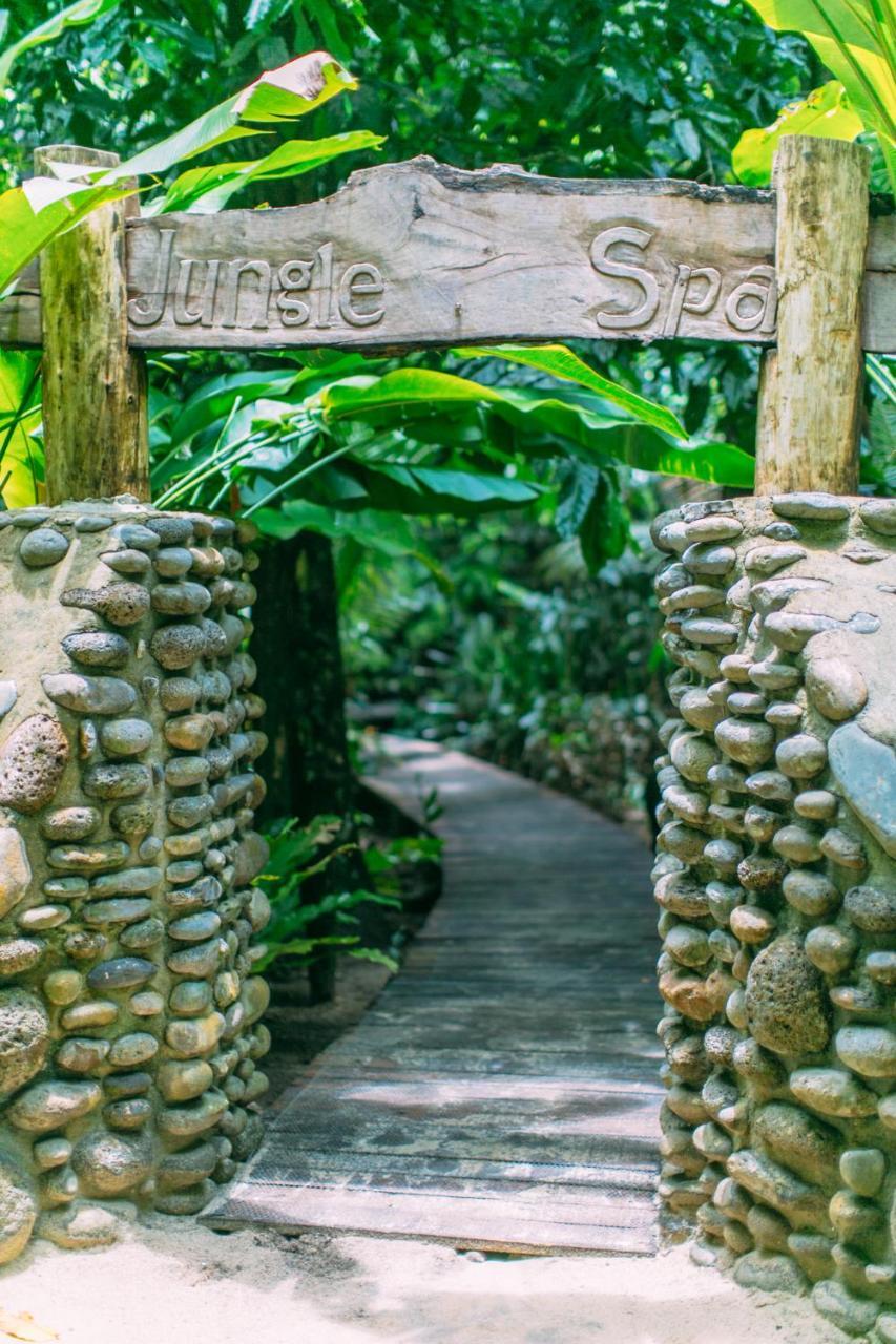 Qamea Resort & Spa Dreketi Bagian luar foto